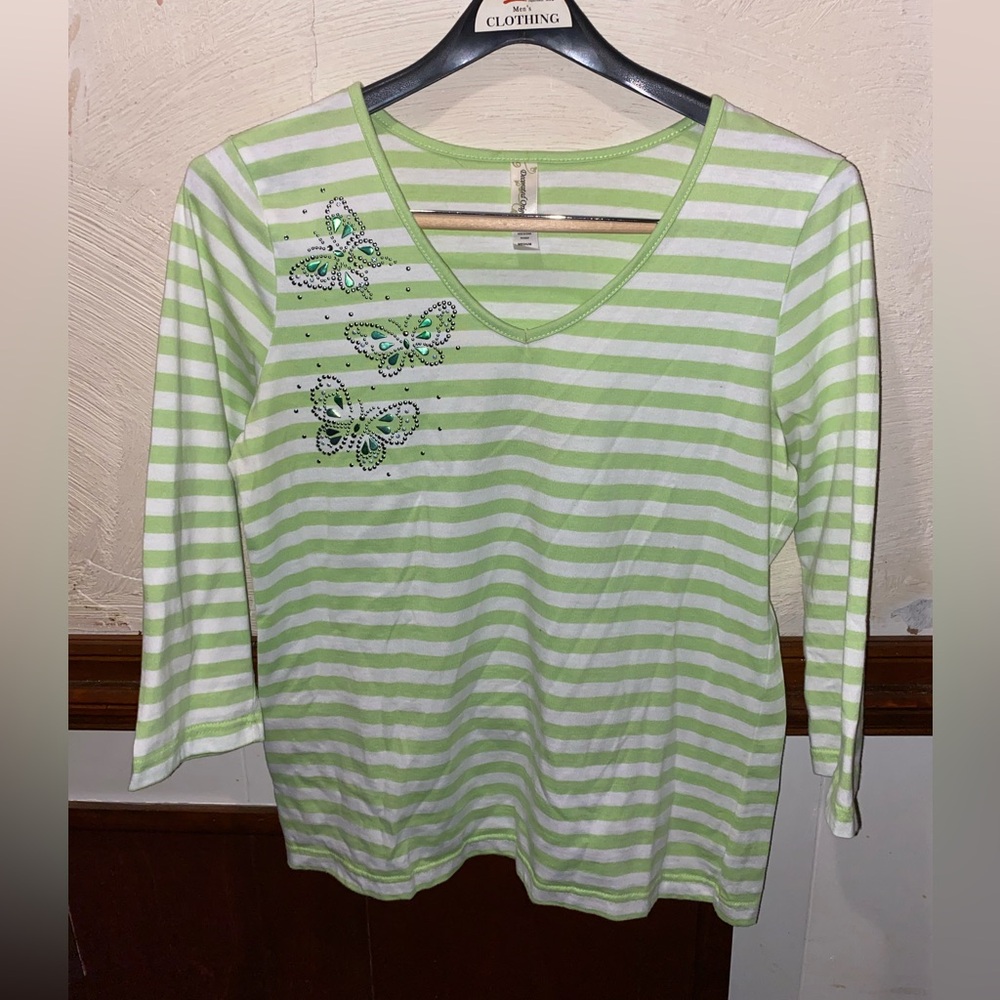 Women’s shirt
